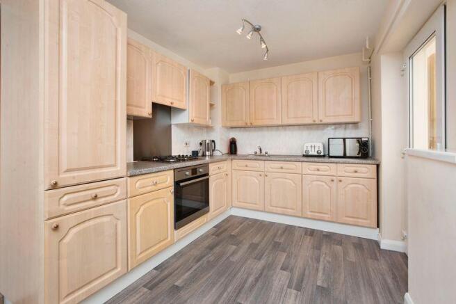 kitchen/breakf...