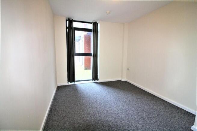 1 bed Apartment to rent Image 5