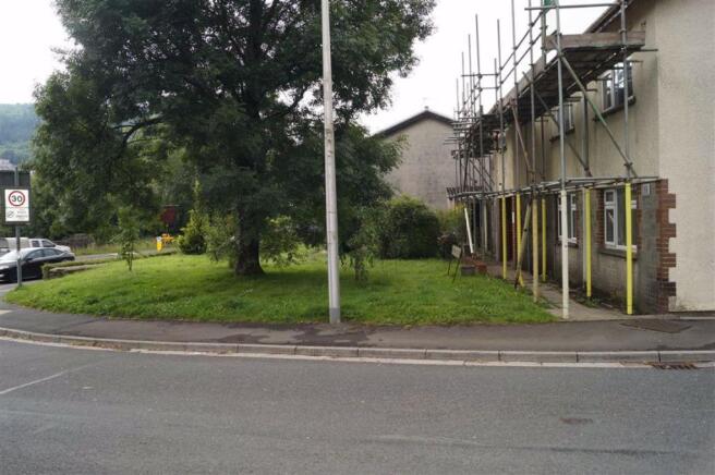 REAR CAR PARKING AREA