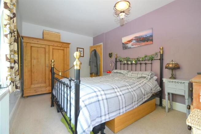 bed1b.JPG