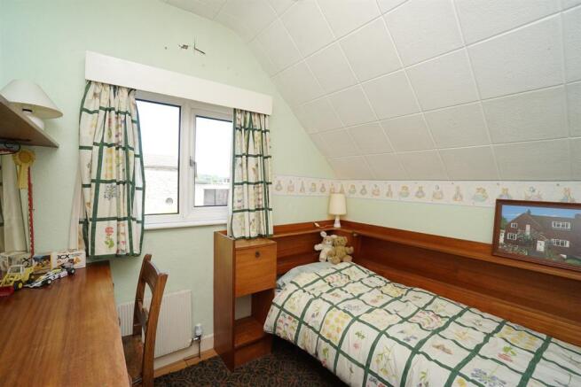 BEDROOM NO.4