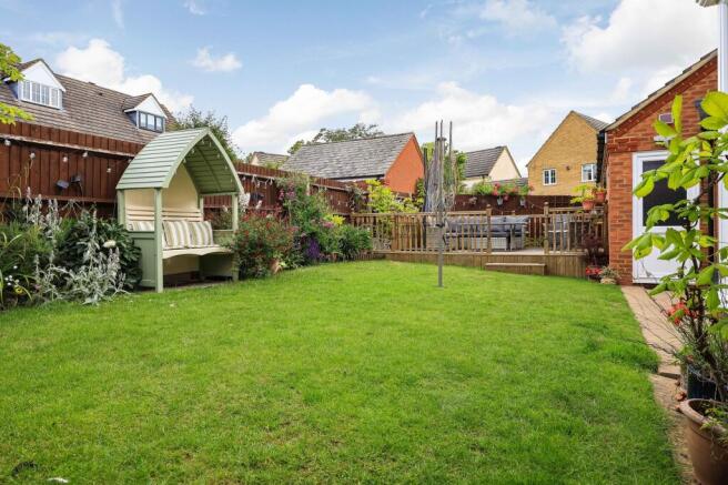 Beaufort Drive, Buckden, PE19 photo 4