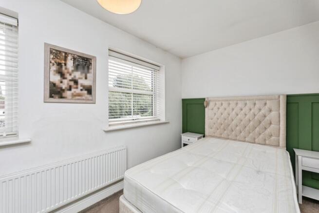 3 bed Semi-Detached for sale Image 8