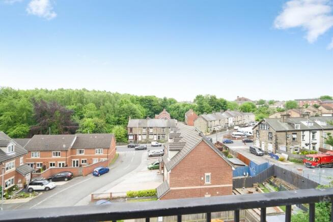 2 bed Apartment for sale Image 12