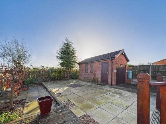 2 bed Detached Bungalow for sale Image 7