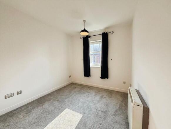 1 bed Apartment to rent Image 7