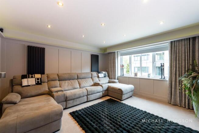 72, Leighfield Drive-04.jpg