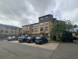 149, Conway Gardens, Grays RM17 6HF