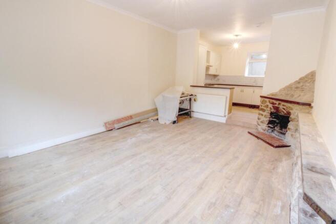 Lounge/ Kitchen
