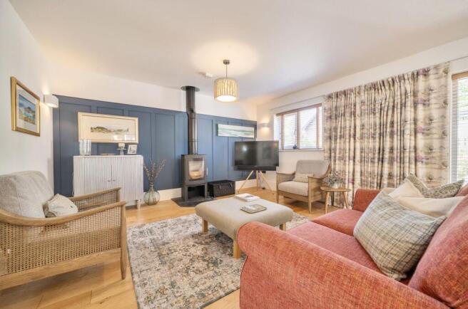 Orchard Court, Ilminster photo 4