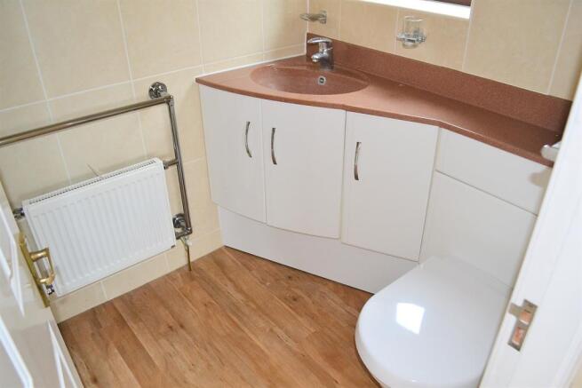 EN SUITE