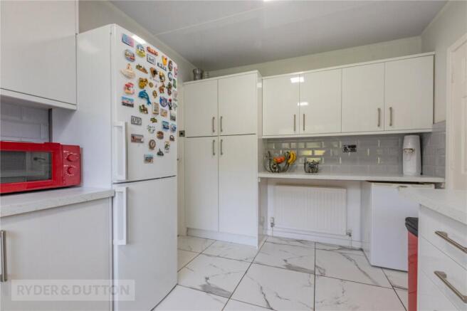 3 bed Bungalow for sale Image 7