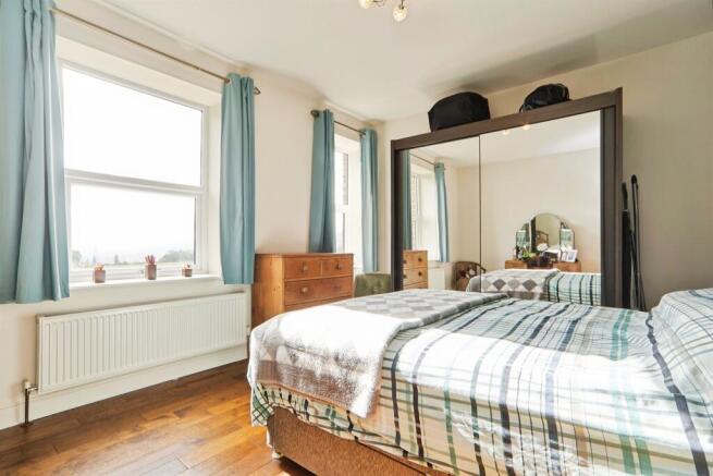 2 bed Terraced for sale Image 11