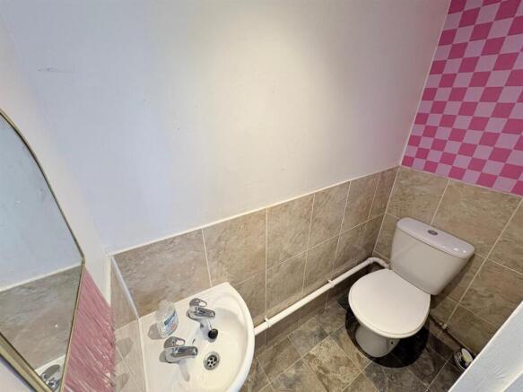 4 bed Terraced for sale Image 7