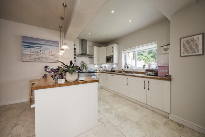 Kitchen 1