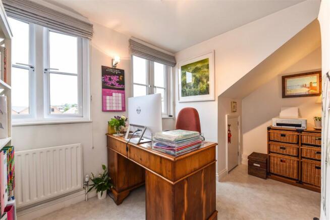 Bedroom/Study