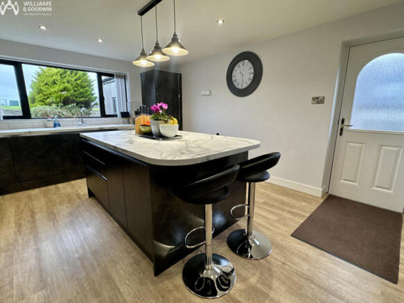 Station Road, Valley, Anglesey, LL65 photo 4