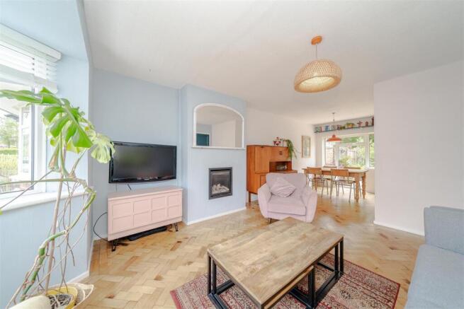 Through Lounge/Dining Room