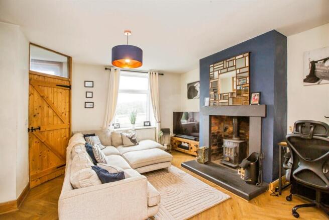 3 bed Terraced for sale Image 4