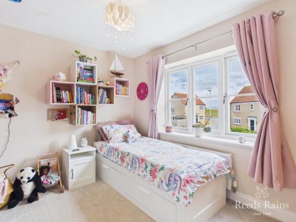 3 bed Semi-Detached for sale Image 8