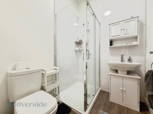 4 bed Block of Apartments for sale Image 12