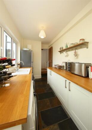 14 Blenheim Rd 2905.JPG