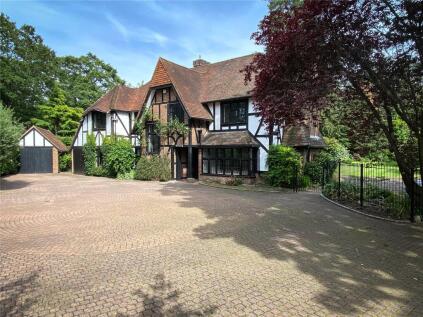 Silverdale Avenue, Ashley Park, KT12
