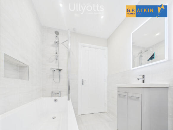 3 bed Detached for sale Image 4