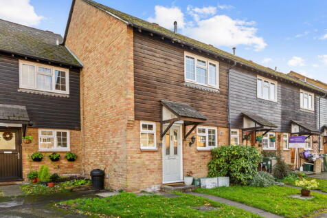 Middle Lane, Epsom, Surrey, KT17 1DP