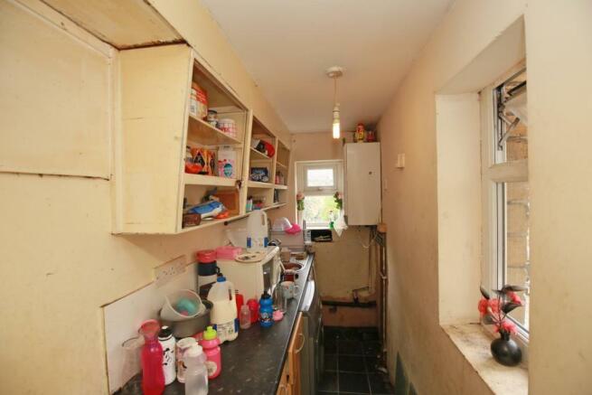 3_Kitchen.jpg
