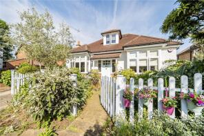 15, Elm Gardens, East Finchley, London N2 0TF