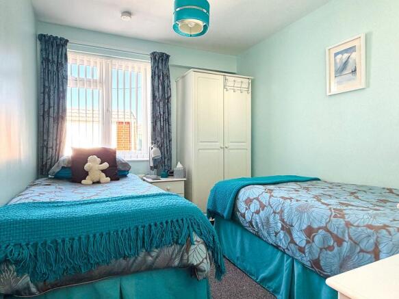 3 bed Semi-Detached Bungalow for sale Image 11