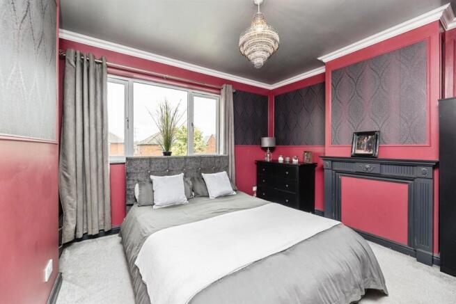 3 bed Semi-Detached for sale Image 11