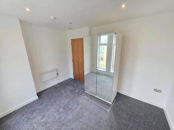 1 bed Flat to rent Image 9
