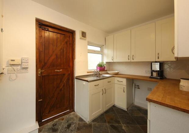 1 Gilestone Rd 1682.JPG