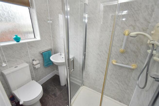 Family Bathroom/Shower Room