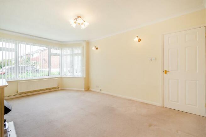 8553573-interior02.jpg