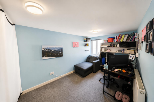 3 bed Semi-Detached for sale Image 9