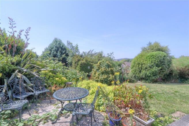 4 bed Detached for sale Image 7