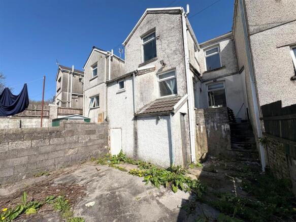 Rear Garden d.jpg