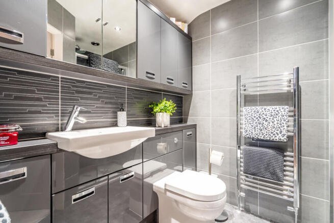 Ensuite