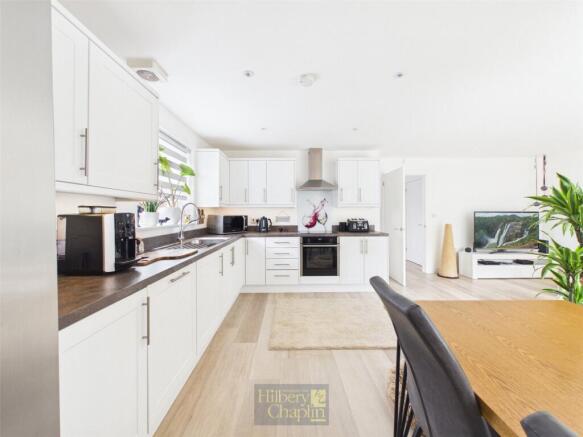 Devonshire Road, Basildon, Essex, SS15 photo 4