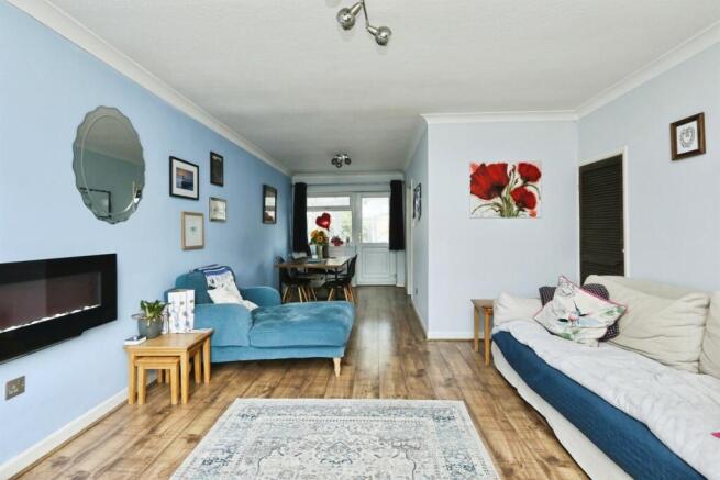 3 bed Semi-Detached for sale Image 5