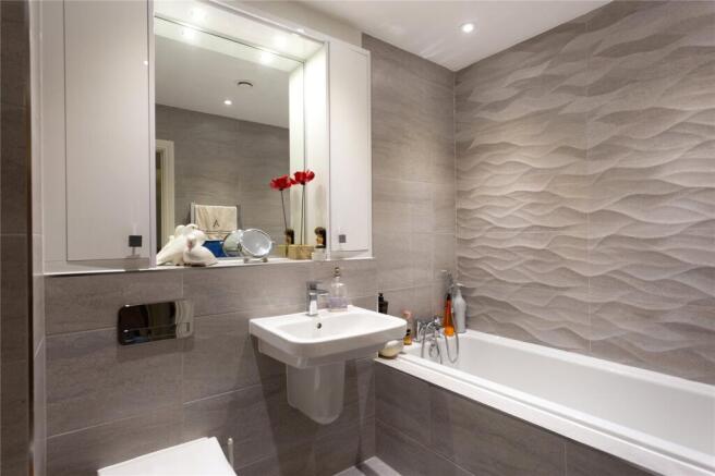 2 bed Apartment for sale Image 12