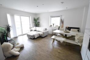 Flat 10, Griffin Court, Stirling Drive, Luton LU2 0GG