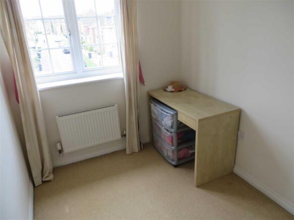 BEDROOM 2 (FRONT)