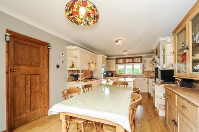 Kitchen/Bfast Room