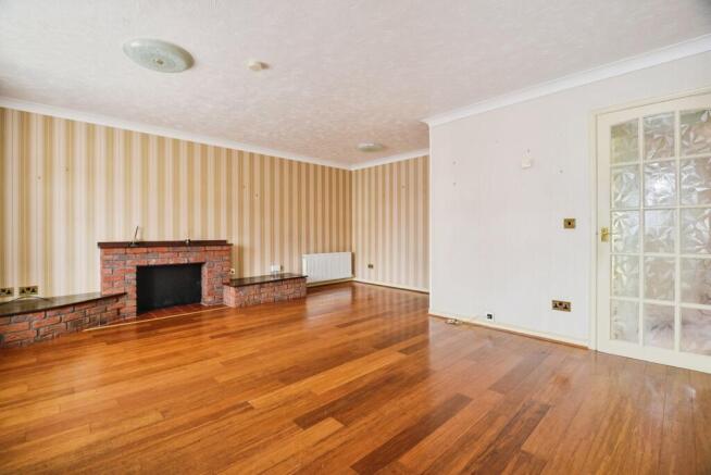 2 bed Bungalow for sale Image 5