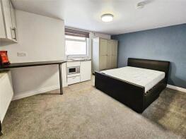 Flat 1, Bon Accord, London Road, Chalfont St Giles HP8 4NN