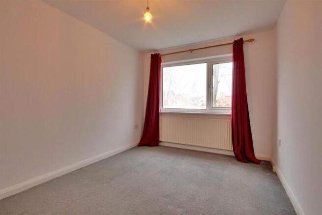 3 bed Semi-Detached for sale Image 10